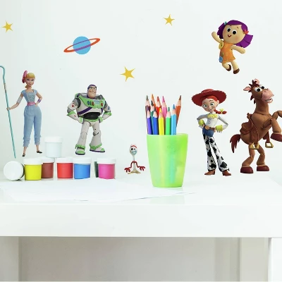 Toy Story 4 Peel And Stick Wall Decals - RoomMates 5 Toy Story 4 Peel And Stick Wall Decals - RoomMates - Image 3