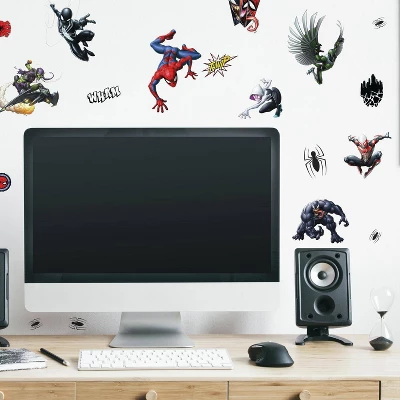 Spider-Man Favorite Characters Peel And Stick Wall Decals - RoomMates 5 Spider-Man Favorite Characters Peel And Stick Wall Decals - RoomMates - Image 3